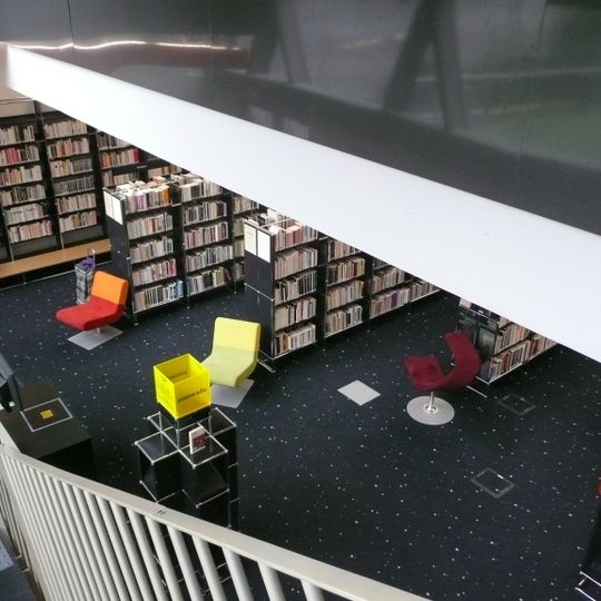 Médiathèque Marguerite-Yourcenar