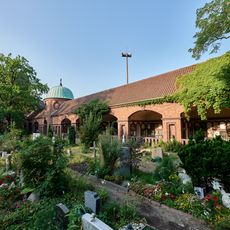Urnenhalle Stubenrauchstraße 43 & 44 & 45