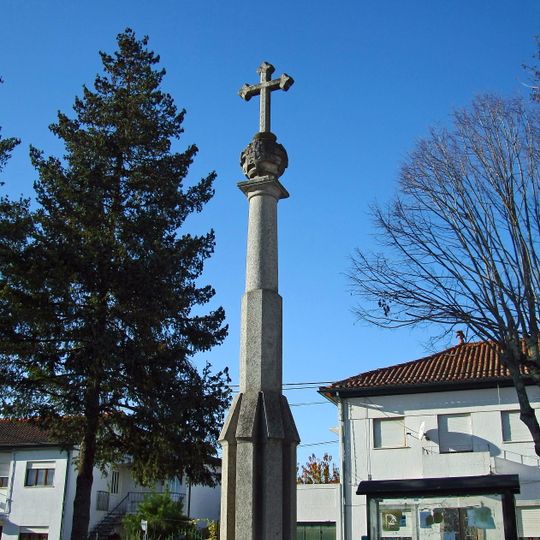 Cruzeiro dos Centenários em Abraveses