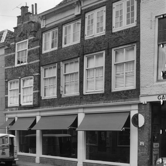 Vlasmarkt 42, Middelburg