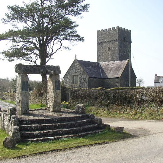 The War Memorial, Marros