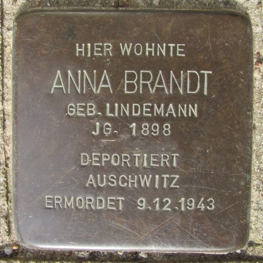Stolperstein en memoria de Anna Brandt