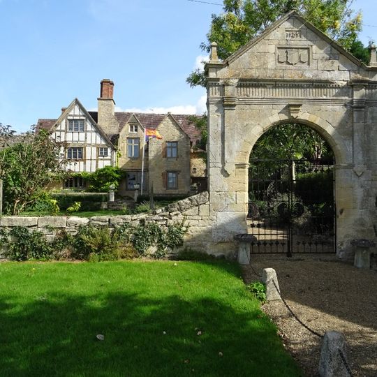 Gateway To Manor House