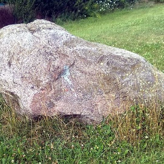 Naturdenkmal Findling im neuen Wohngebiet Rüdnitz in Rüdnitz