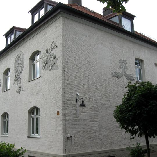 Meggendorfer Straße 6