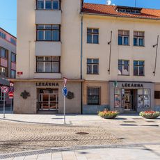 Stará lékárna s domem čp. 222