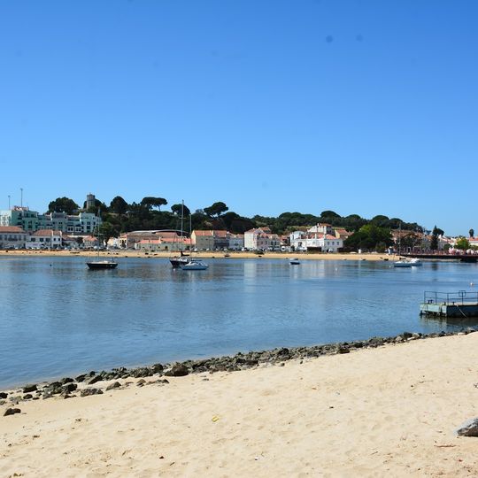 Praia Fluvial da Ponta dos Corvos