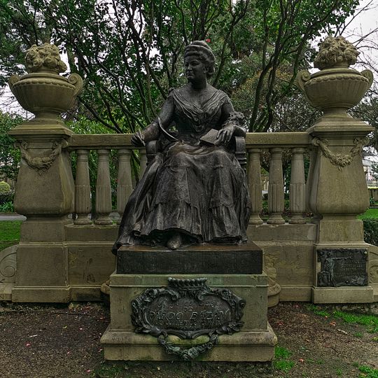 Monumento a Emilia Pardo Bazán