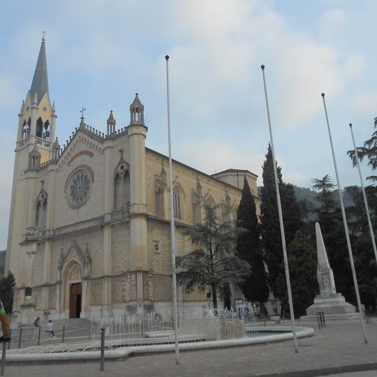Duomo di Santa Maria e San Vitale