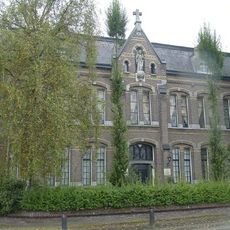 R.K. klooster met school