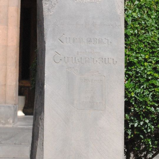 Harutyun Shmavonyan monument