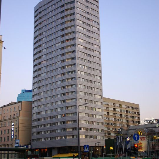 Punktowiec przy ulicy Świętokrzyskiej 35