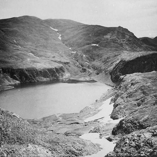 Estanh nere de Uèrri