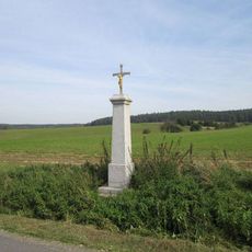 Kříž jižně od Zemětic
