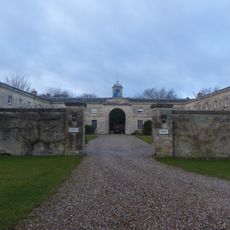 Bletchingdon Park, stables and attached walls approximately 150 metres east north east of Bletchingdon Park