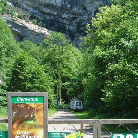 Grotte des Planches
