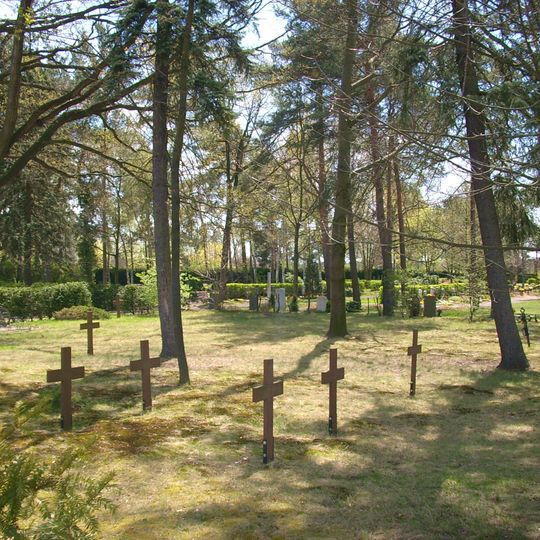 Soldatenfriedhof und Friedhof für Kriegsopfer Neudorfer Straße