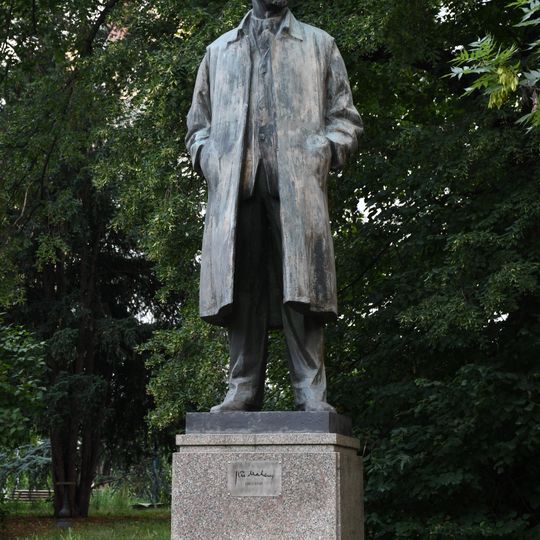 Statue of Jiří Mahen