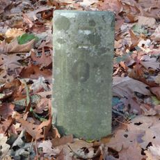 Joodse Begraafplaats: een anoniem grafteken, waarschijnlijk daterende uit omstreeks 1940