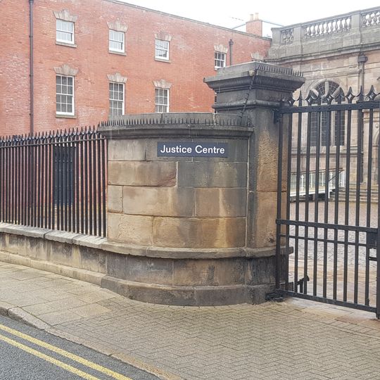 Forecourt wall, gate piers, gates and railings of County Hall
