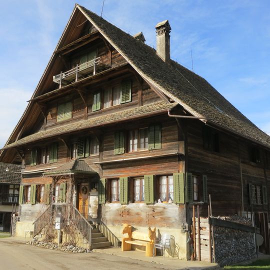 Bauernhaus Grüt mit Speicher und ehemaligem Waschhaus