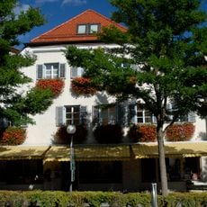 Bürgerhaus, ehem. Schüsseldrahner-Haus, später Rädermacher-Haus oder Haus nächst Schmiedtor