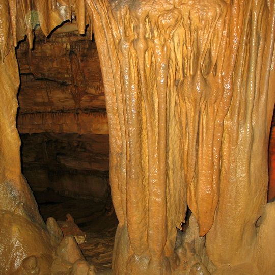 Marengo Cave