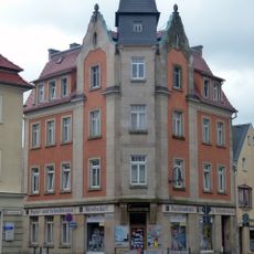 Wohnhaus in Ecklage mit Laden Ziegenbalgplatz 6