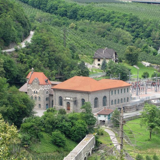 Kraftwerk auf der Töll