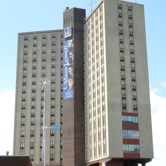 Kenneth R. Fox Student Union