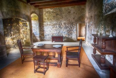 Interior 0