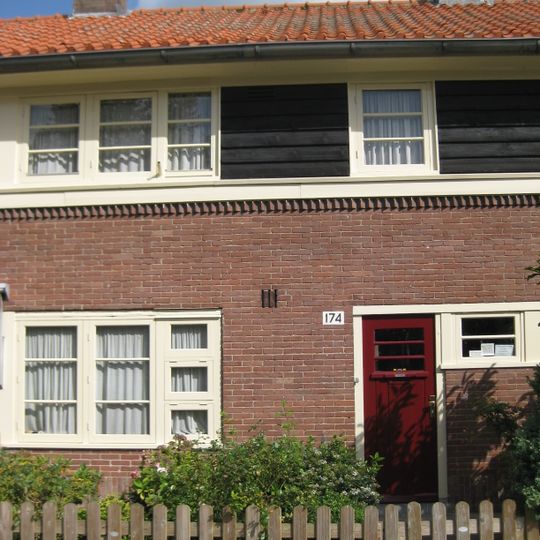 Historical house Tuindorp Oostzaan