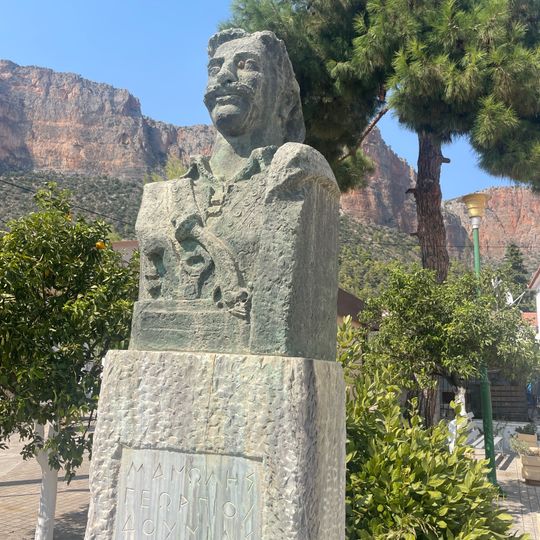 Bust of Manolis Dounias, Leonidio
