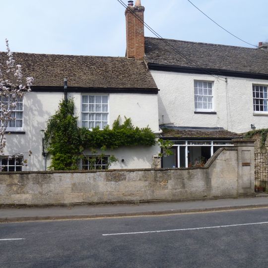 24, Cricklade Road