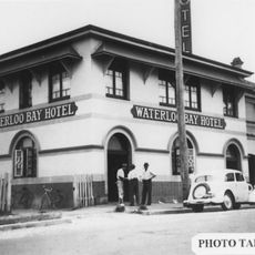 Waterloo Bay Hotel