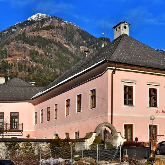 Jordanhof, Steinfeld