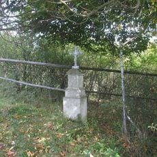 Kříž východně od Dolní Bělé (2)