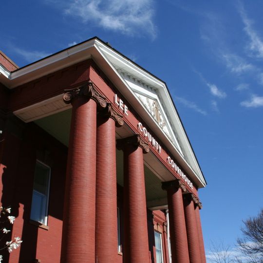 Lee County Courthouse
