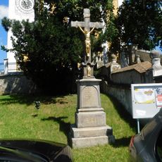 Kříž na Jakubském náměstí ve Starči