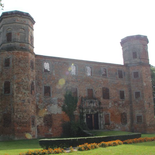 Fryderyk von Opersdorff Palace