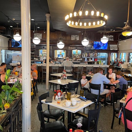Felix's Restaurant & Oyster Bar