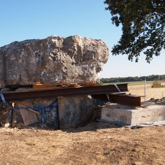 Dolmen de la Folatière