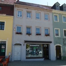 Wohnhaus mit Laden in geschlossener Bebauung Altmarkt 18