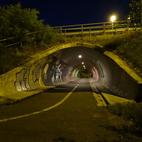 Podchod pod západní rampou MÚK Ruzyně