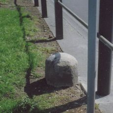 Milestone, Clapton Common, on E side, just S of Craven Walk