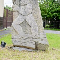 Sculpture in Dvorec by the railway