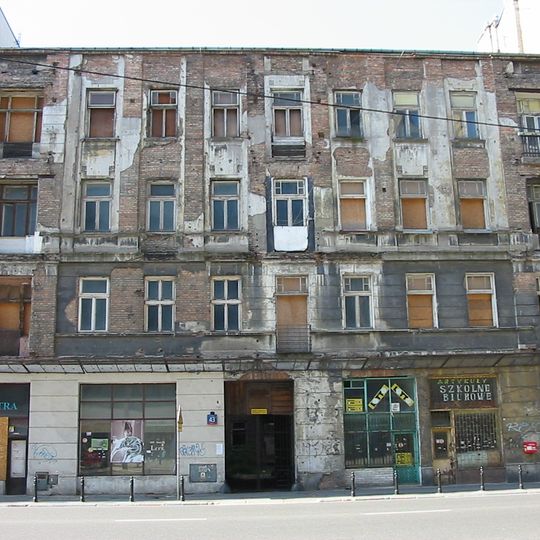 Kamienica przy ulicy Żelaznej 43