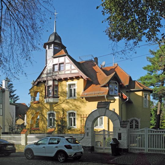 Dostojewskistraße 8, Dresden