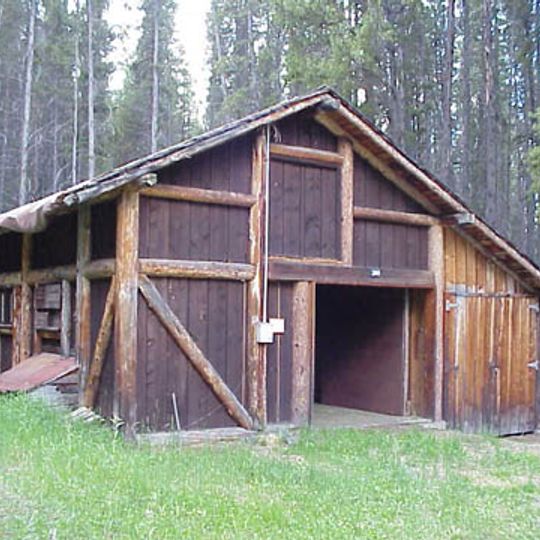 Timber Creek Road Camp Barn
