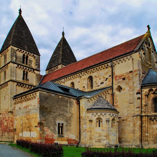 Basilica di Ják